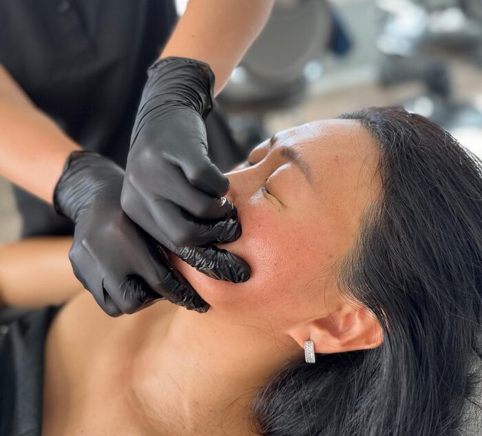 Massagem bucal no 360°FACE