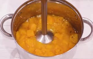 Приготовление крем-супа из тыквы со сливками: шаг 11