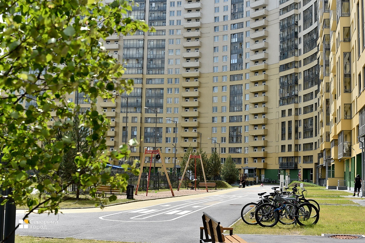 Квартира жк зеленых. ЖК Green City, Санкт-Петербург. Green City пр. Александровской фермы, 8. Северный город Грин Сити. Green City Пролетарская.