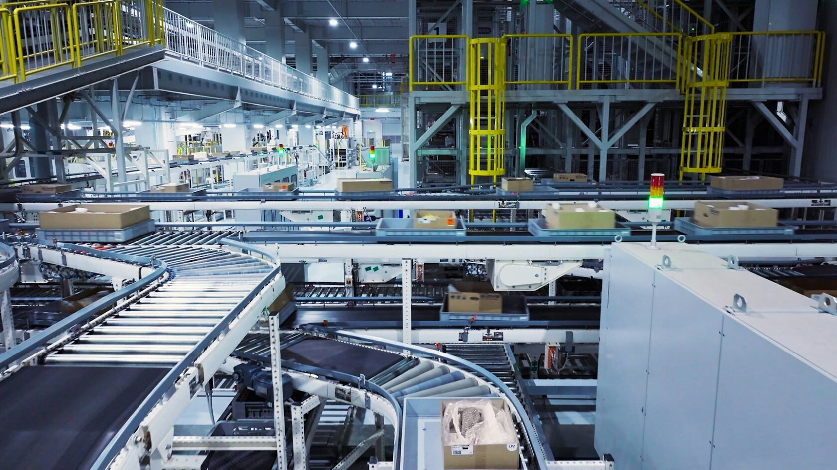 Quality control inspection on conveyor belt