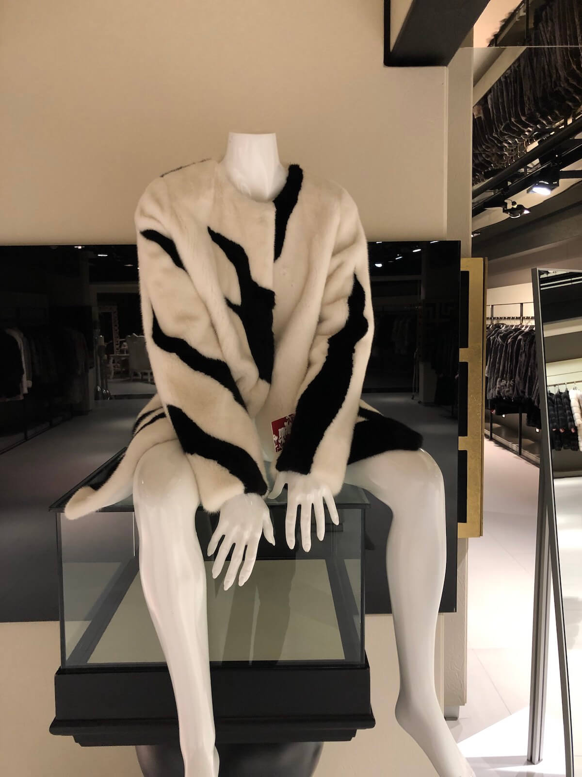 Emelda Store In Antalya