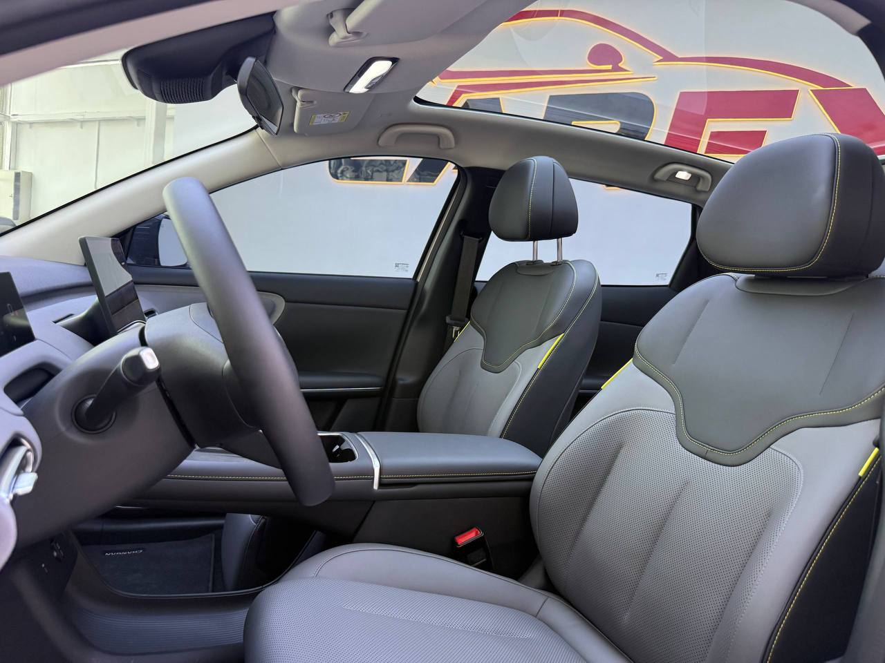 Передние сиденья Changan Qiyuan Q05