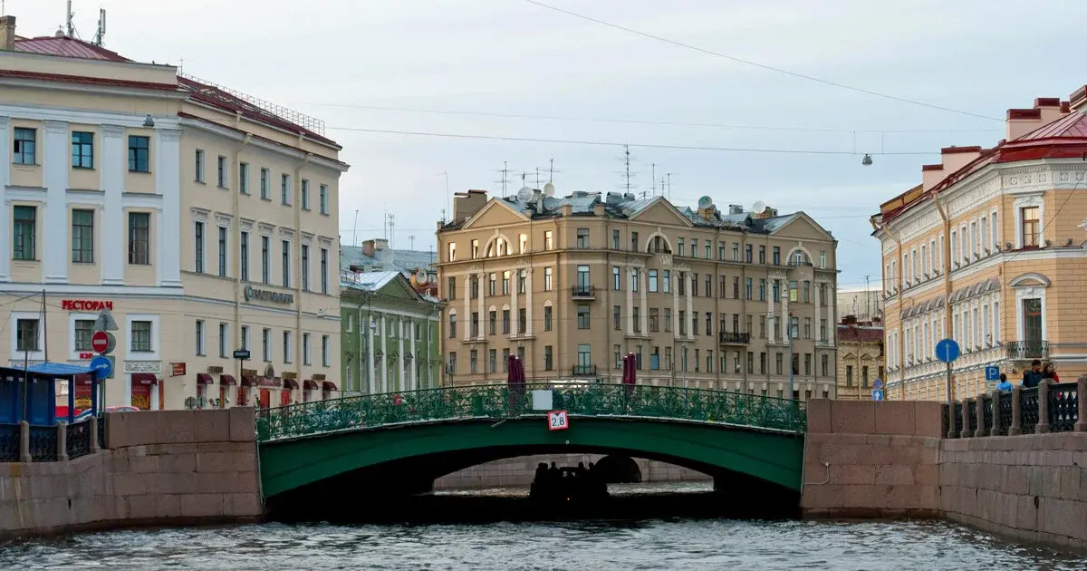 136 — Певческий мост