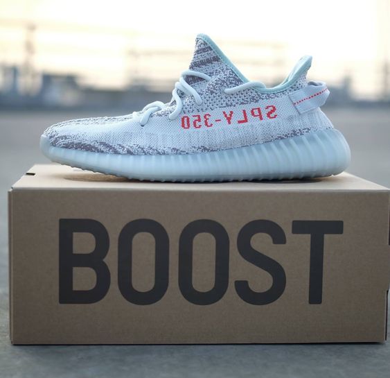 Почему yeezy такие дорогие?