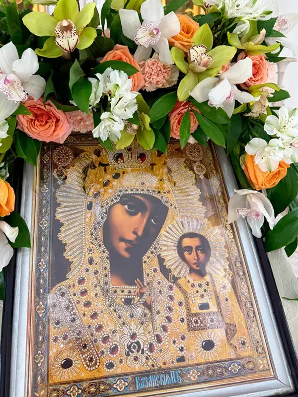 Икона Казанской Богоматери фото