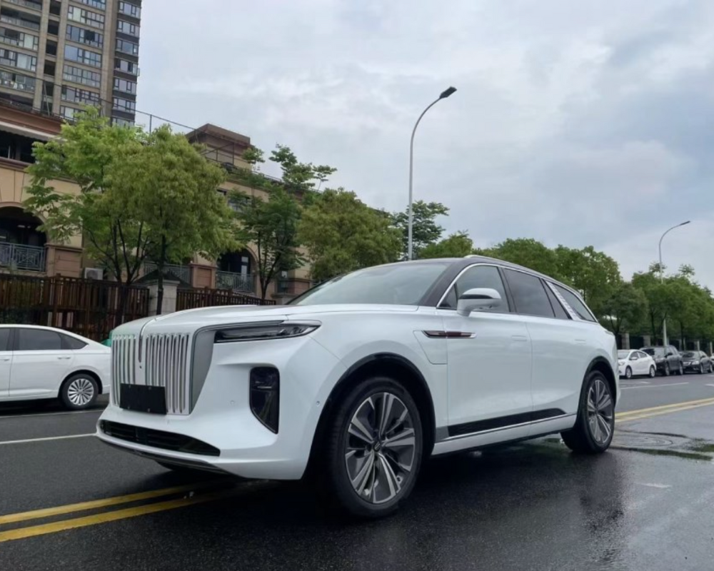 Китайский Роллс Ройс Hongqi