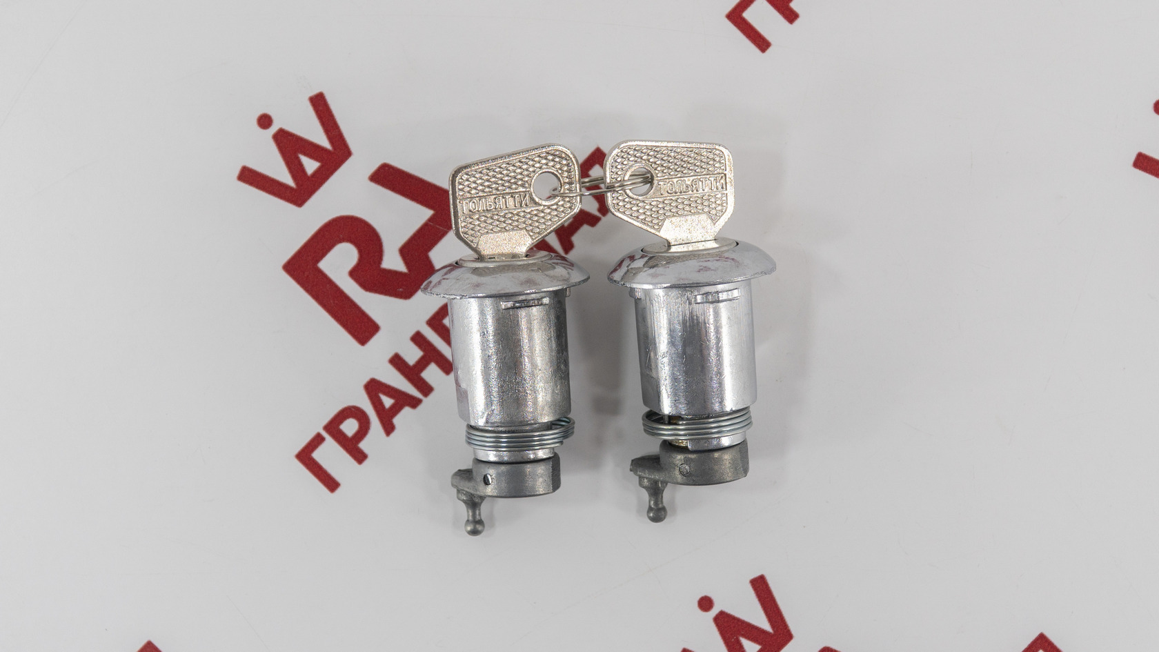 Цилиндры замков дверей ВАЗ-2105 в сборе