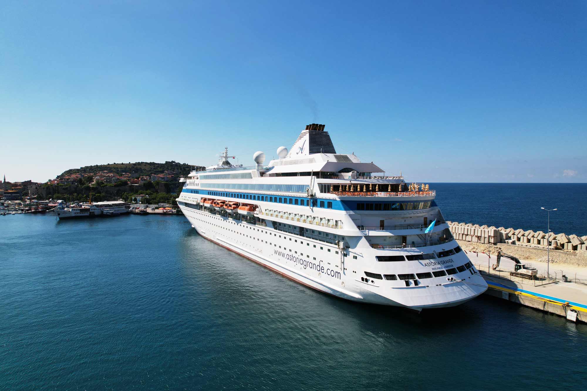 Круизный лайнер Crystal Symphony