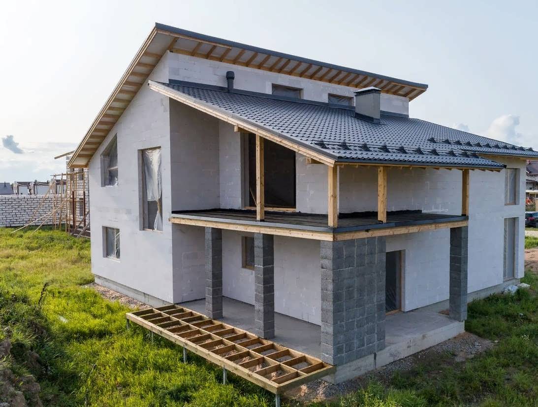Технология строительства дома из газобетонных блоков: пошаговая инструкция