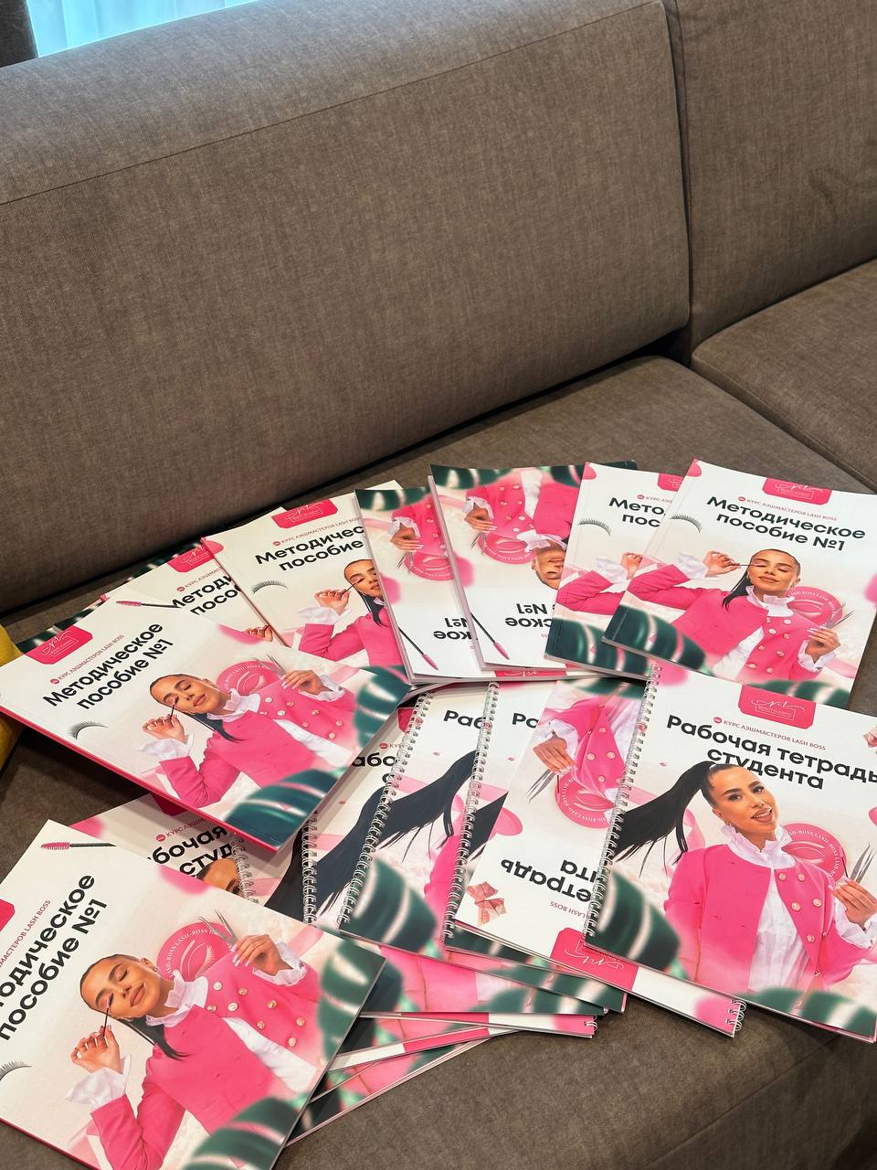 Обучение наращиванию ресниц