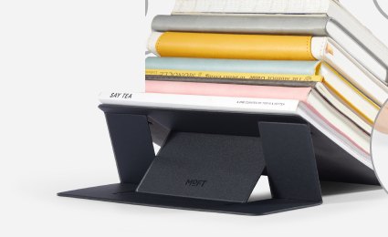 Стопка книг на подставке MOFT без клея