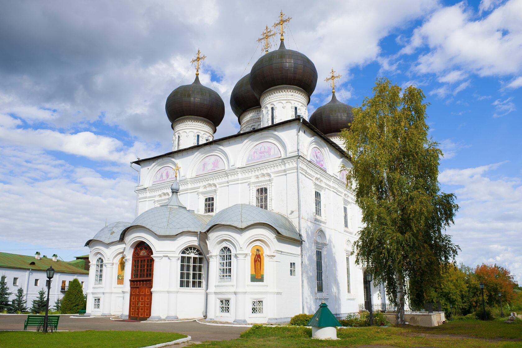 Трифонов монастырь Киров вектор