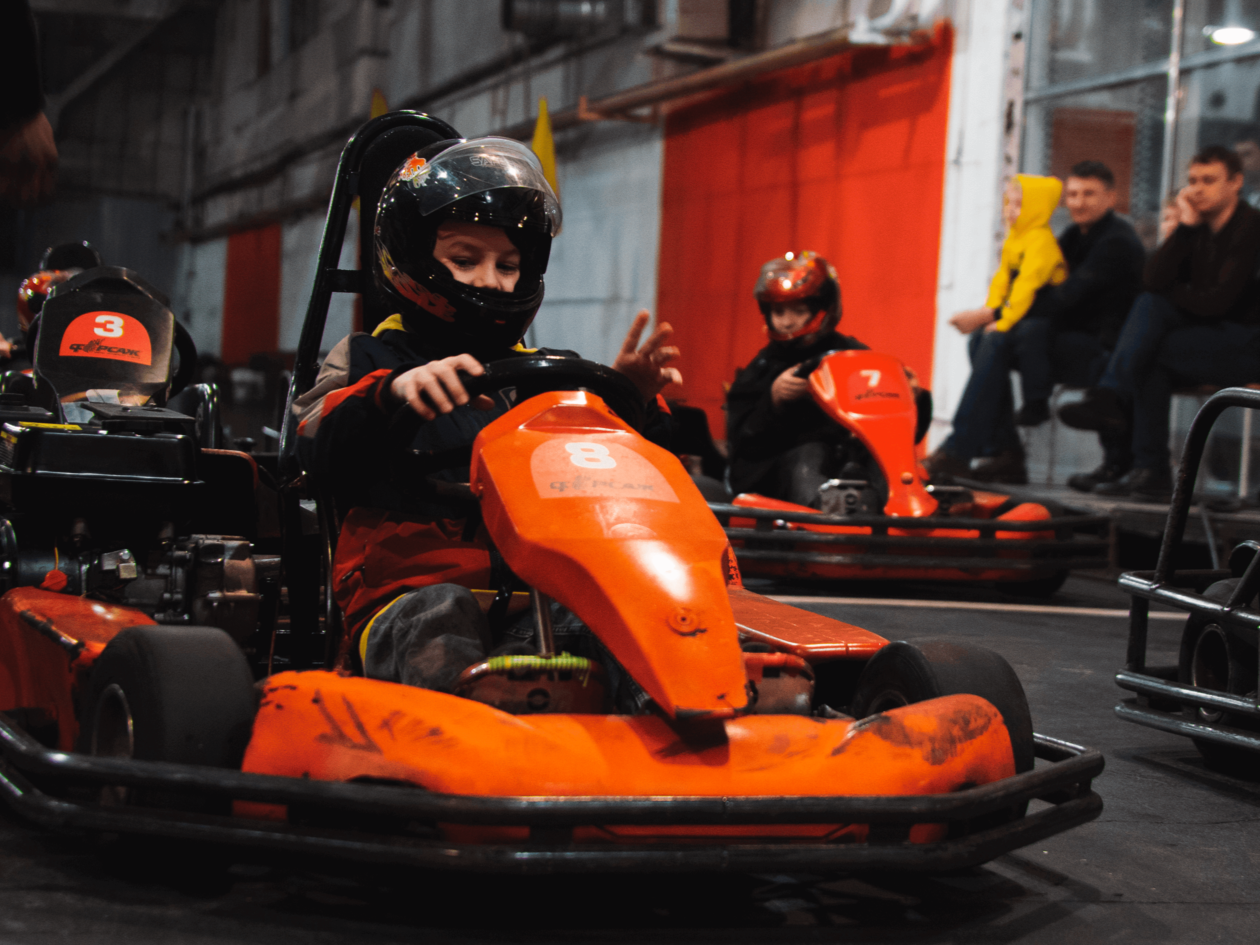 фото нанесения макияжа на лицо девушки 