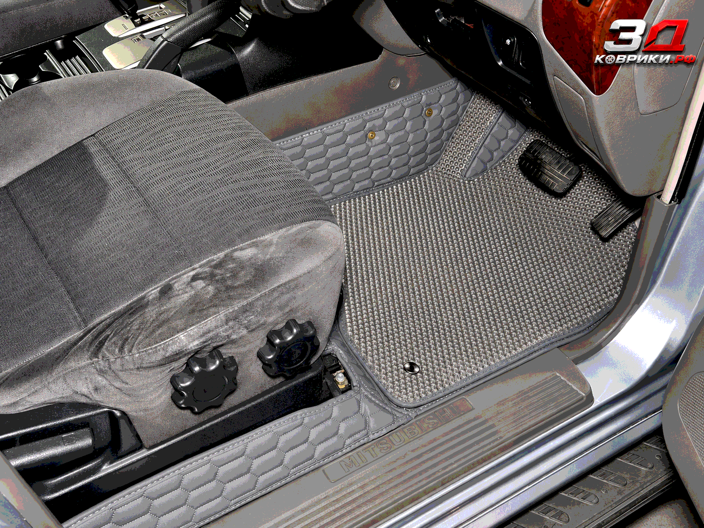 3D коврики Mitsubishi Pajero — фото готовой работы 2