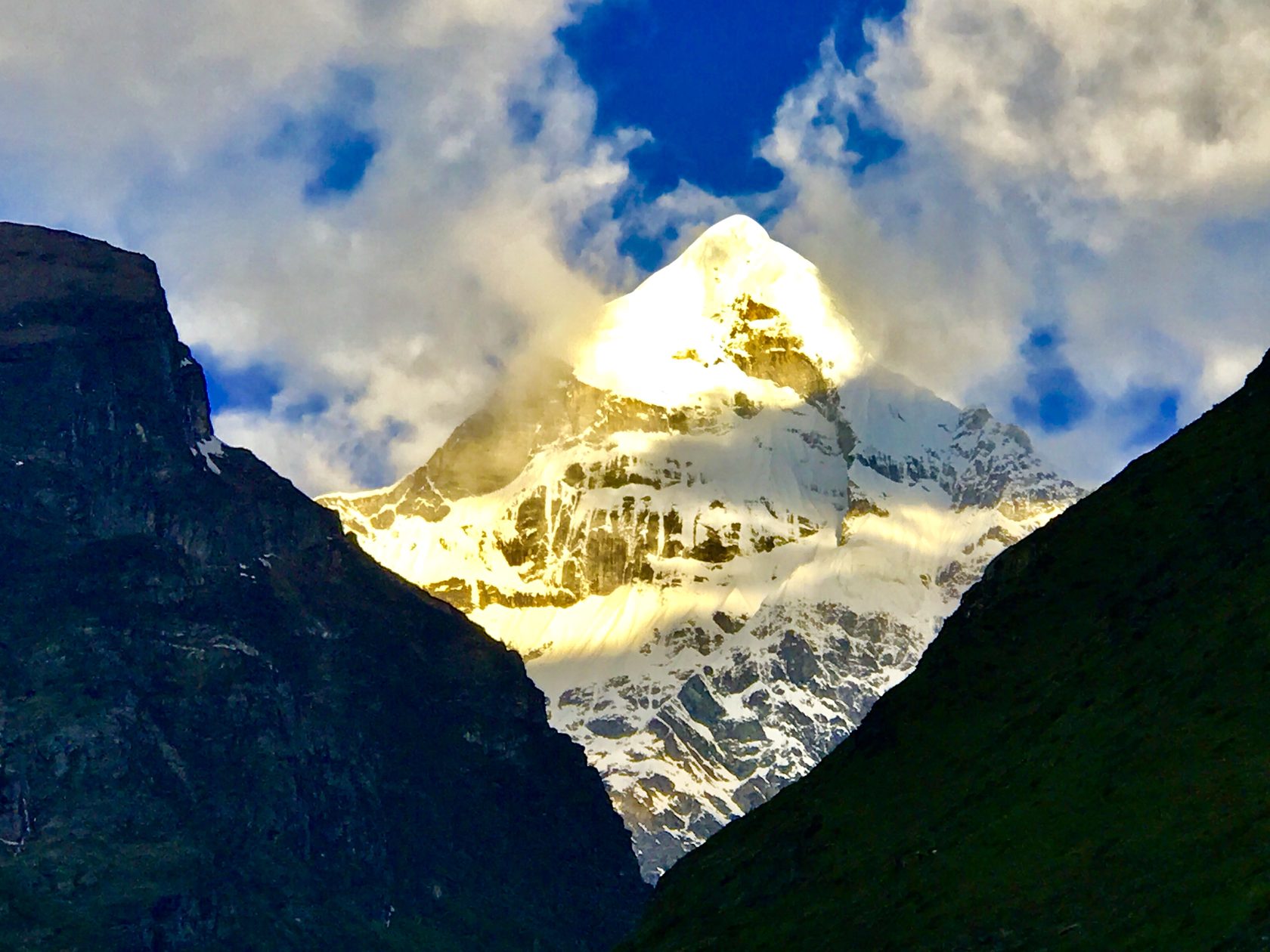 Гималаи сайт. Гималаи. Гималаи Индия. Гималаи Долина. Канченджанга Гималаи.