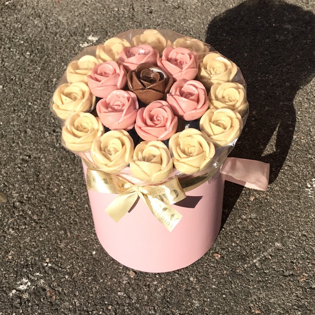 Букеты Из Шоколадных Роз Купить В Спб