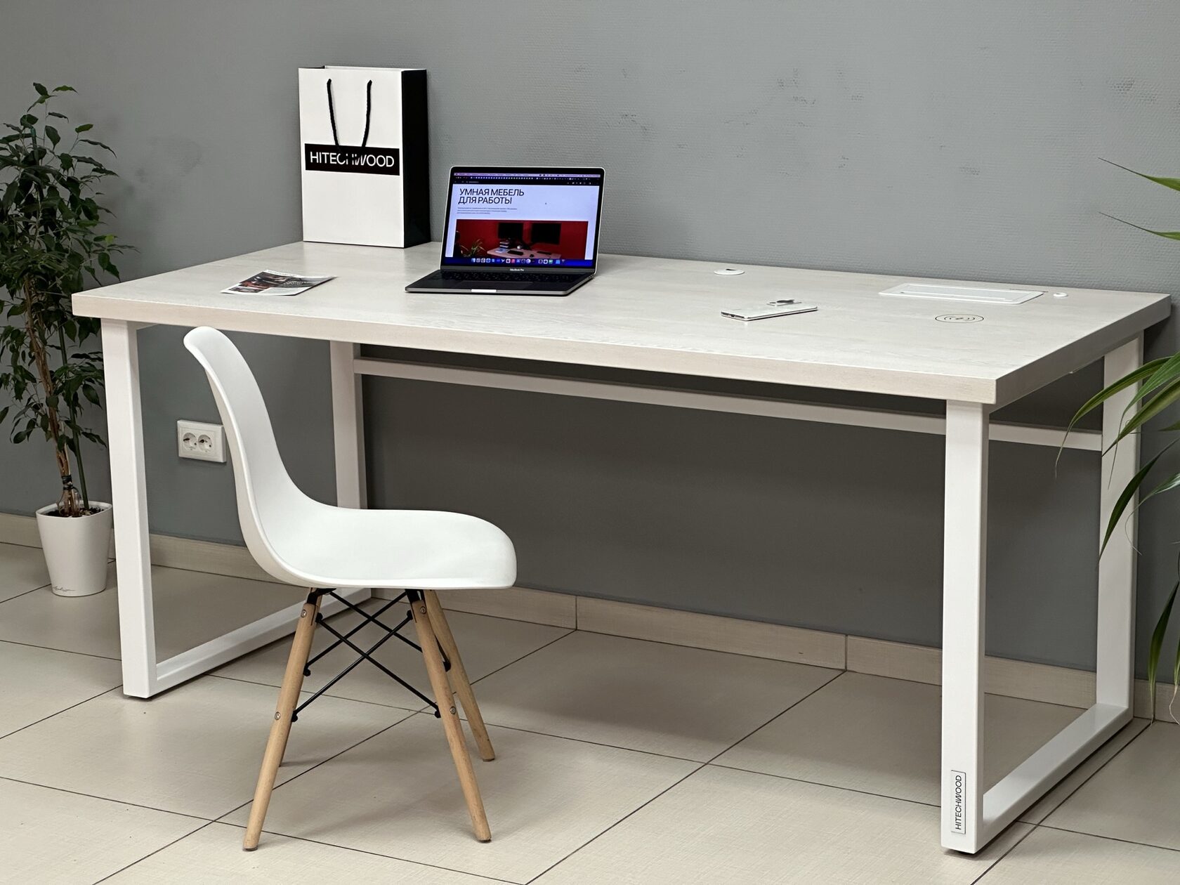 Белый компьютерный стол Workstation HITECHWOOD