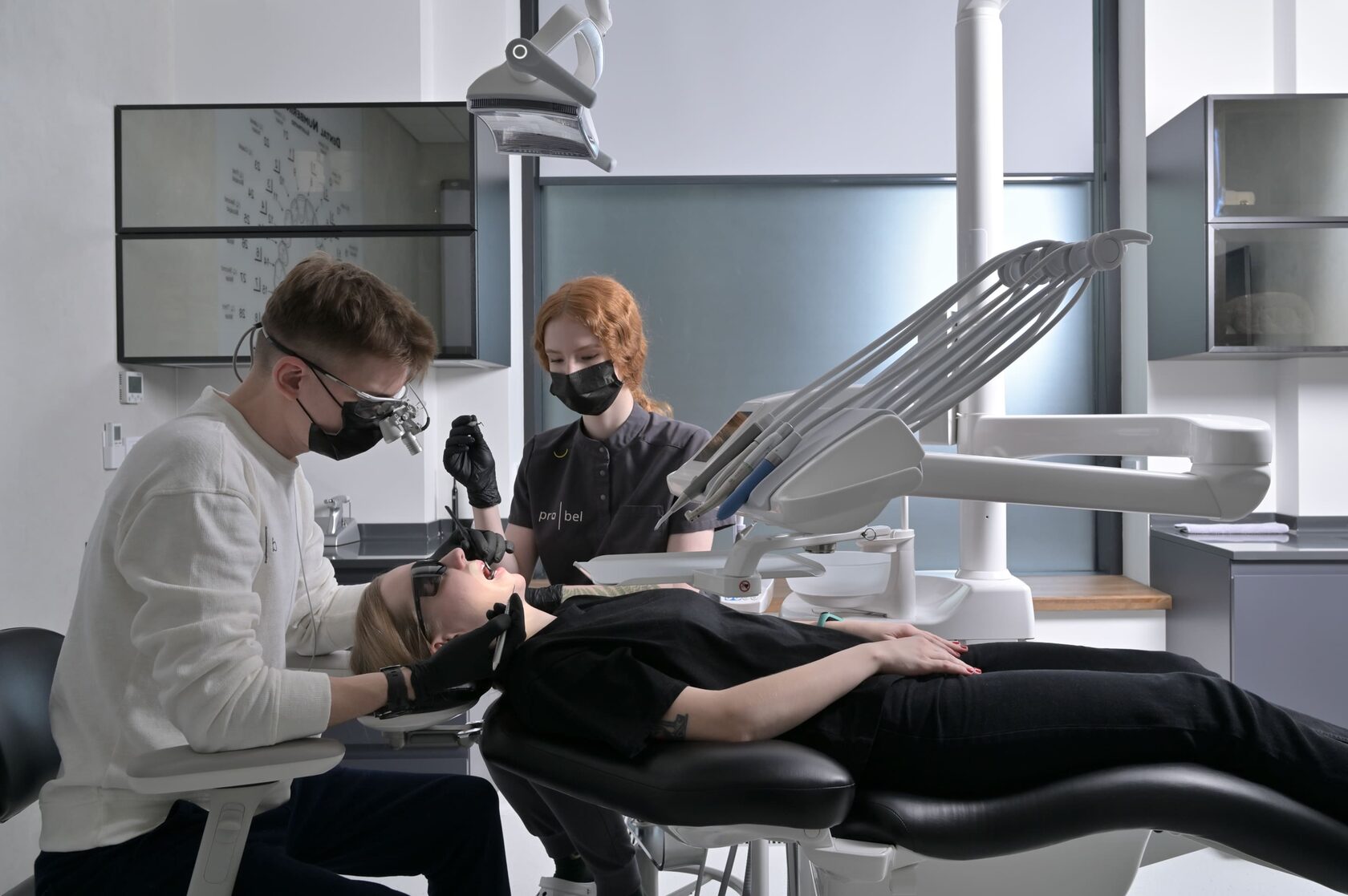 лечение зубов в Москве в стоматологии Пробел