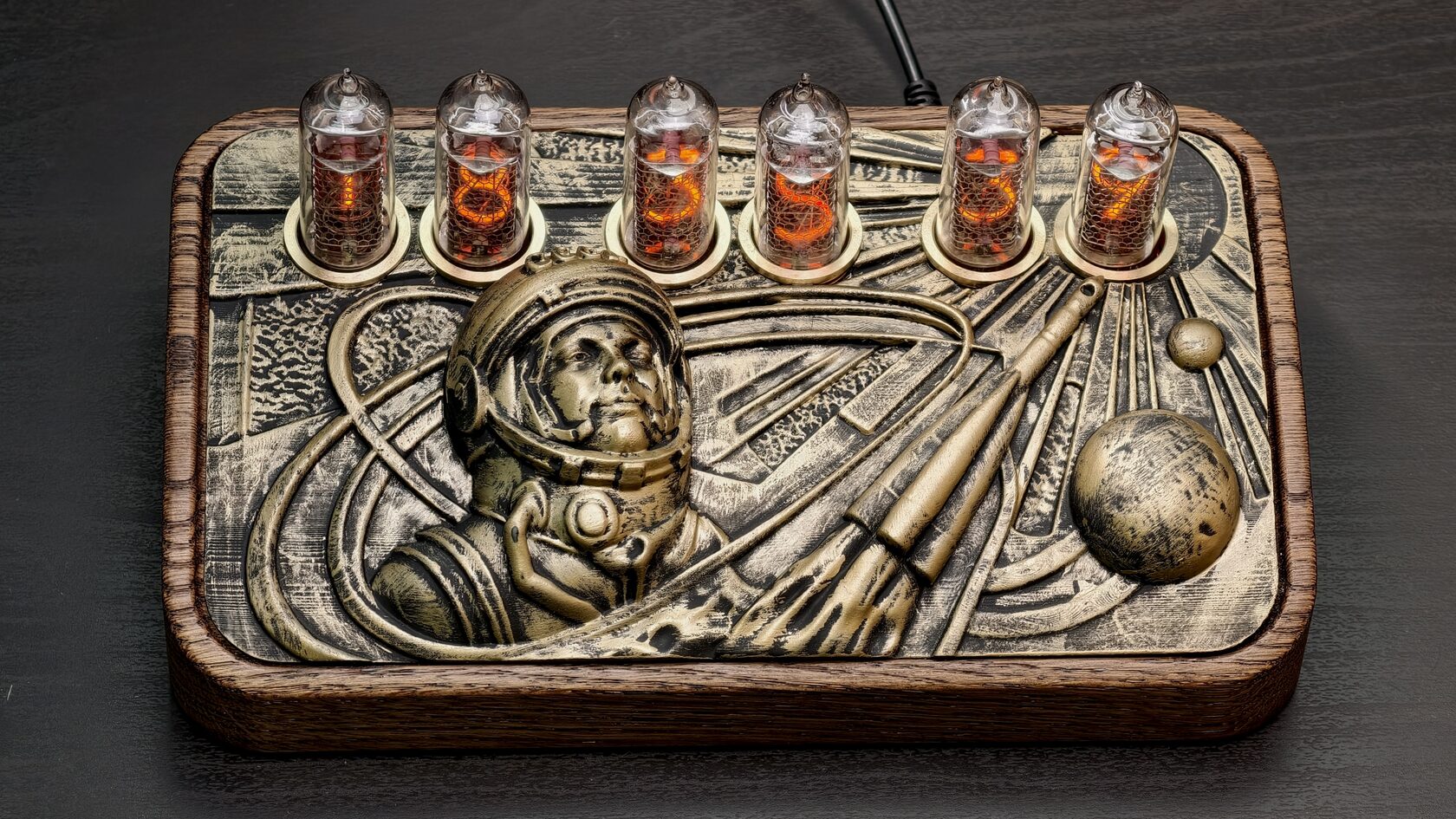 Kaleidoscope: Gagarin nixie clock, view 2