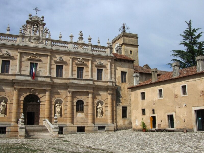 Италия. Certosa di San Lorenzo