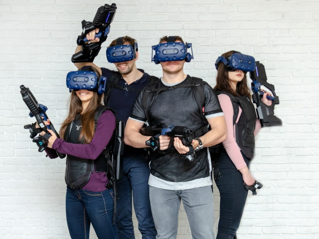 фото нанесения макияжа на лицо девушки 