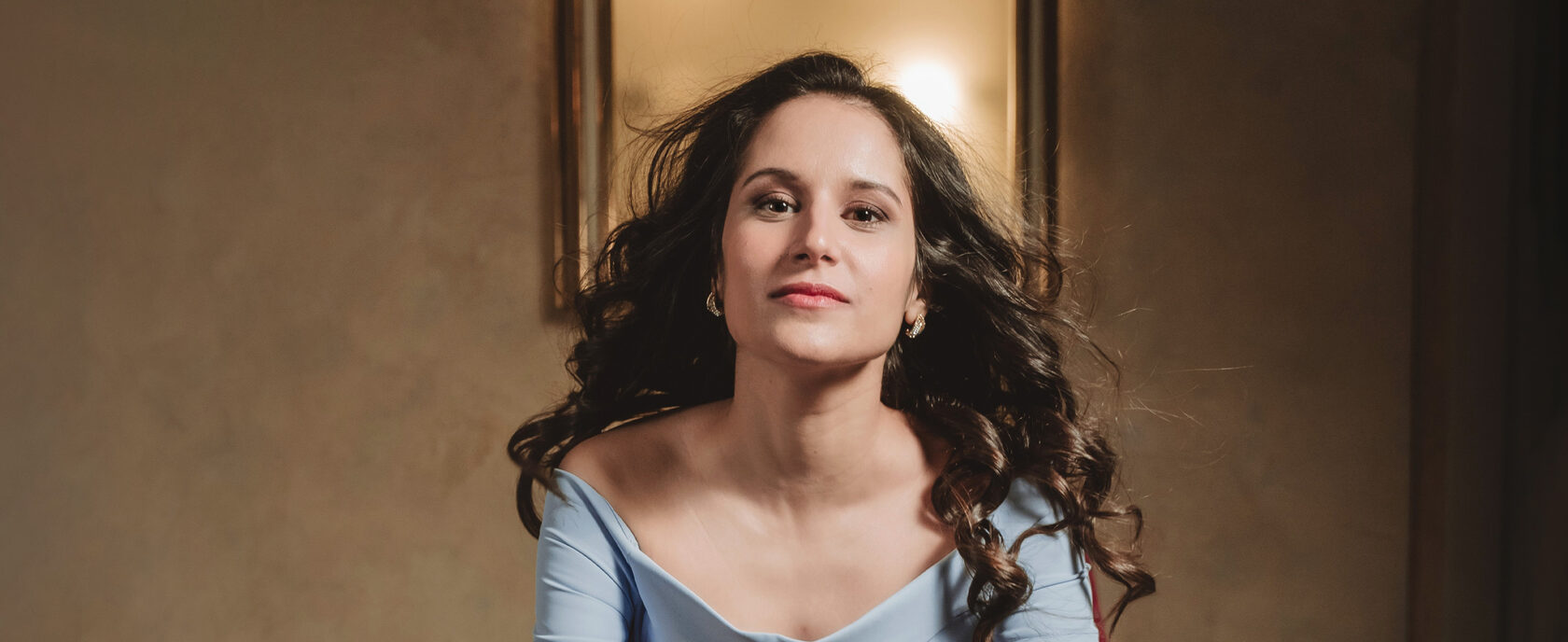 Каталонская оперная звезда Сара Бланш, участница "Классики на Дворцово...