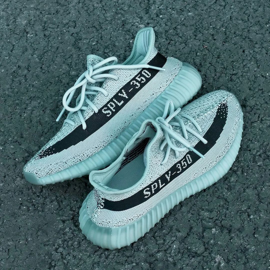 Кастом Yeezy Boost 350 v2