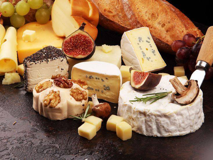 фото нанесения макияжа на лицо девушки 