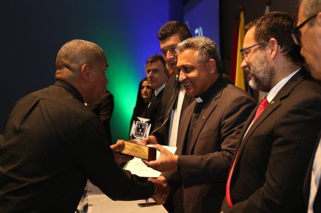 La UPB Palmira recibe Distinción Honorífica por 25 Años de Transformación Regional