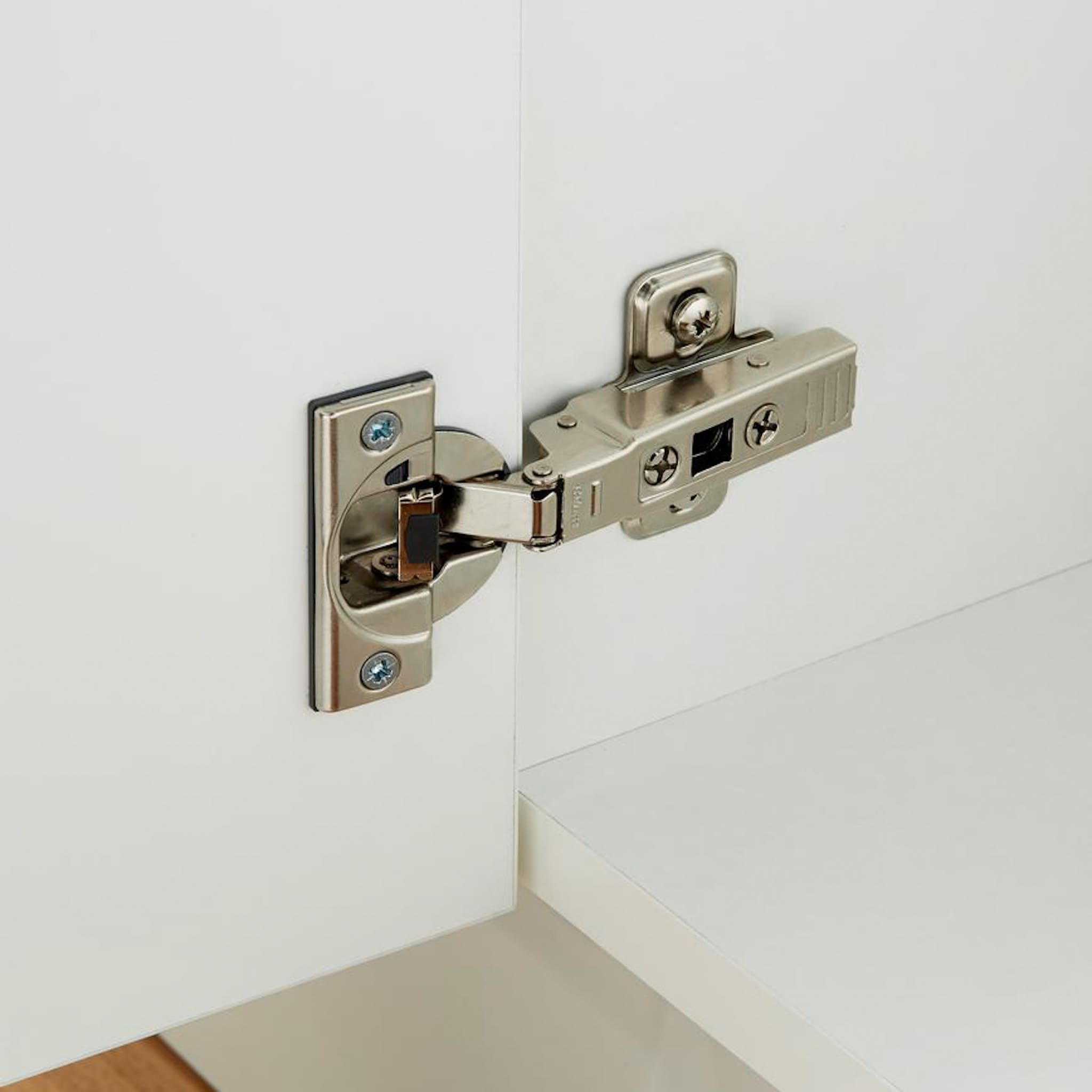 4 Фурнитура для откидных дверок, петли