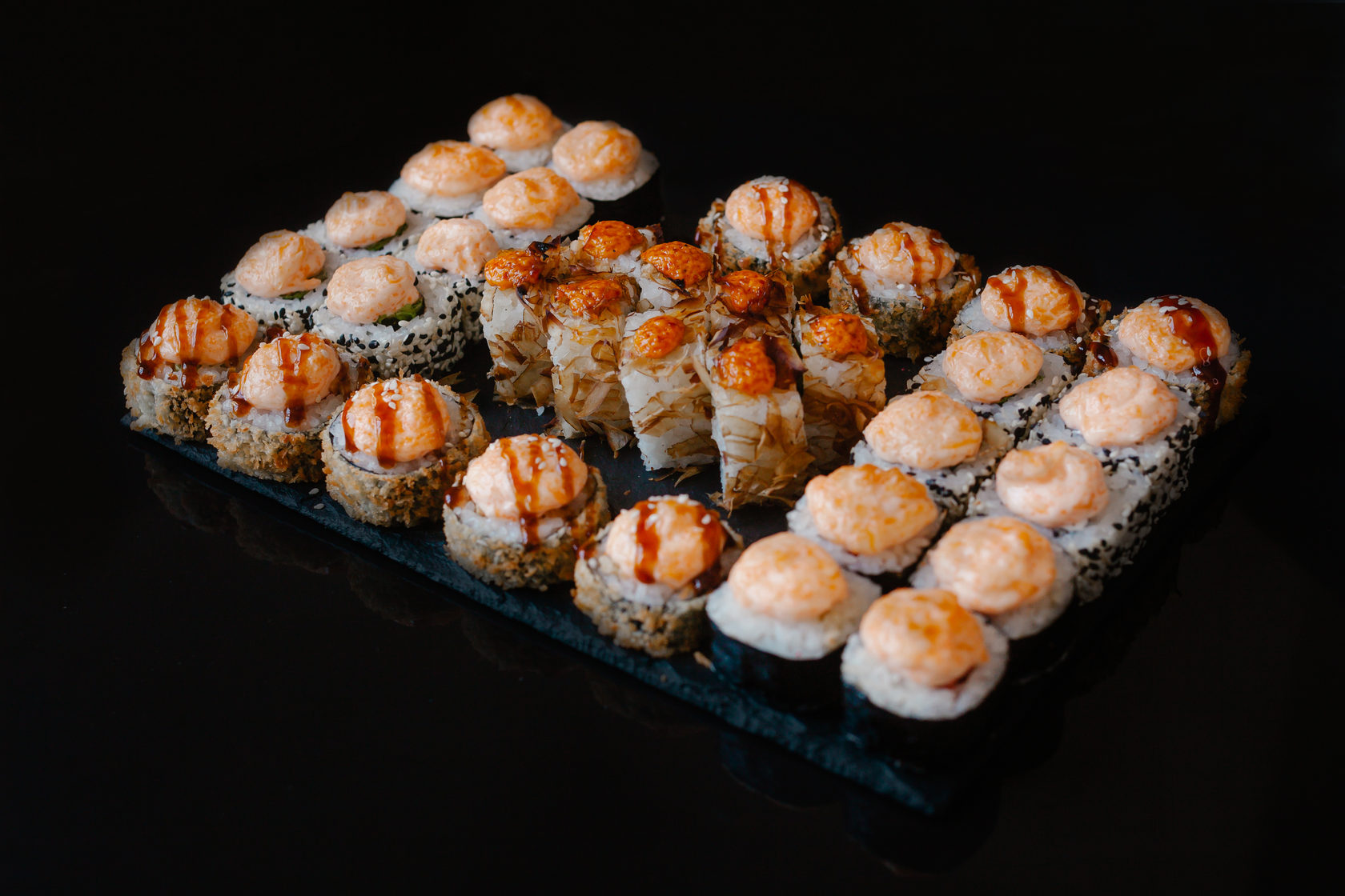 Доставка суши запеченные роллы фото 15