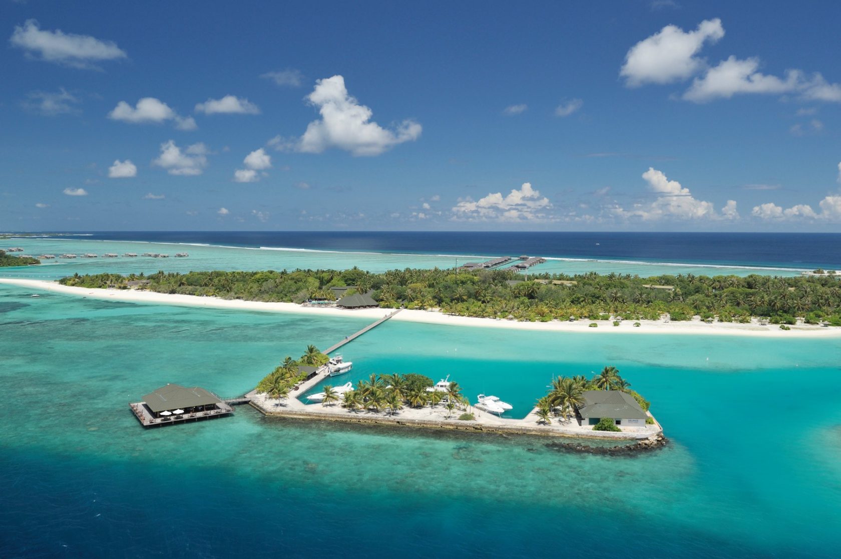 Html islands. Парадиз Исланд Резорт Мальдивы. Paradise Island Resort Spa 5 Мальдивы. Отеля Парадайз Айленд Резорт Мальдивы. Остров Ланканфинолу Мальдивы.