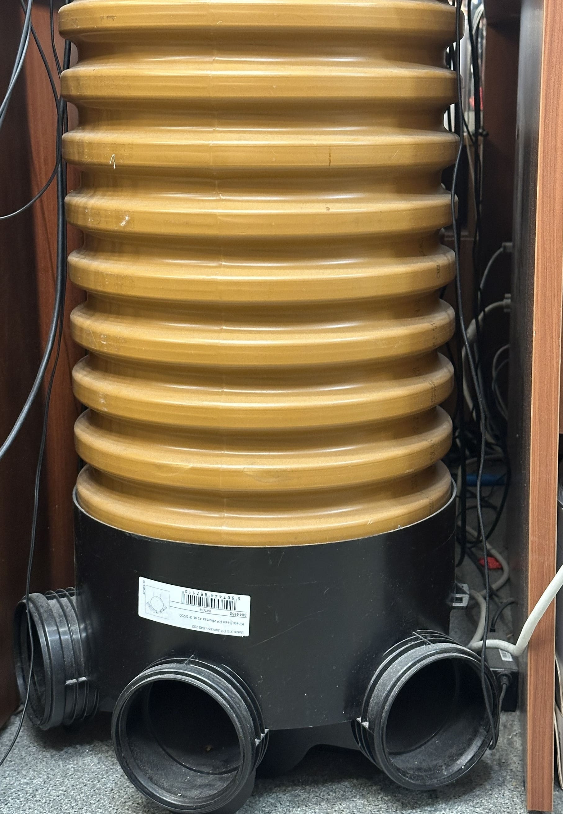 Пластиковый дренажный колодец