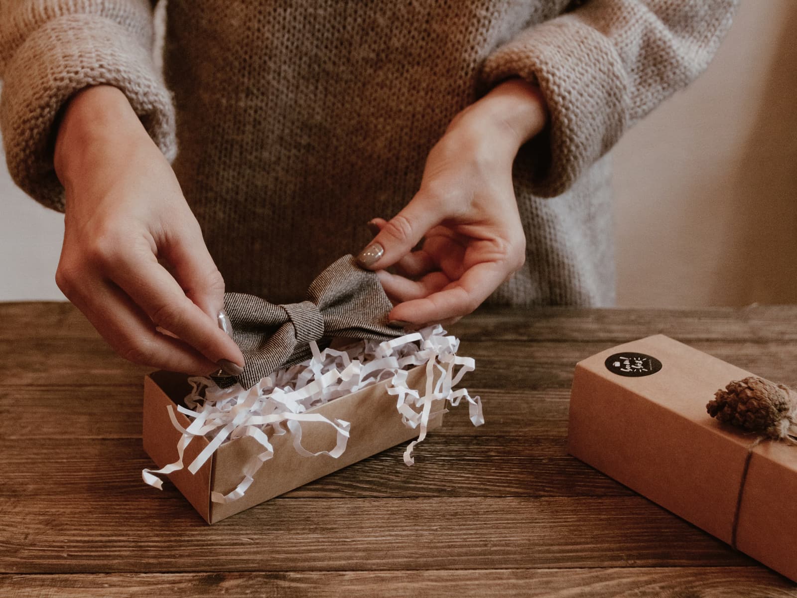20 идей: как сделать наполнитель для коробки с подарком своими руками