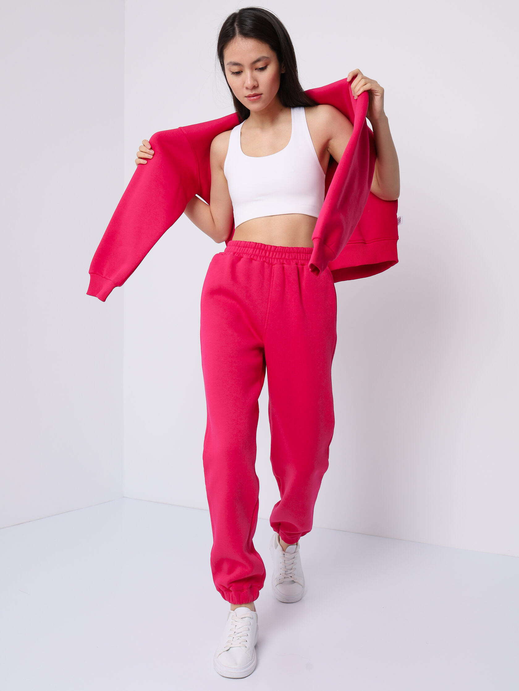 Швейное производство в Москве | Пошив одежды оптом на заказ