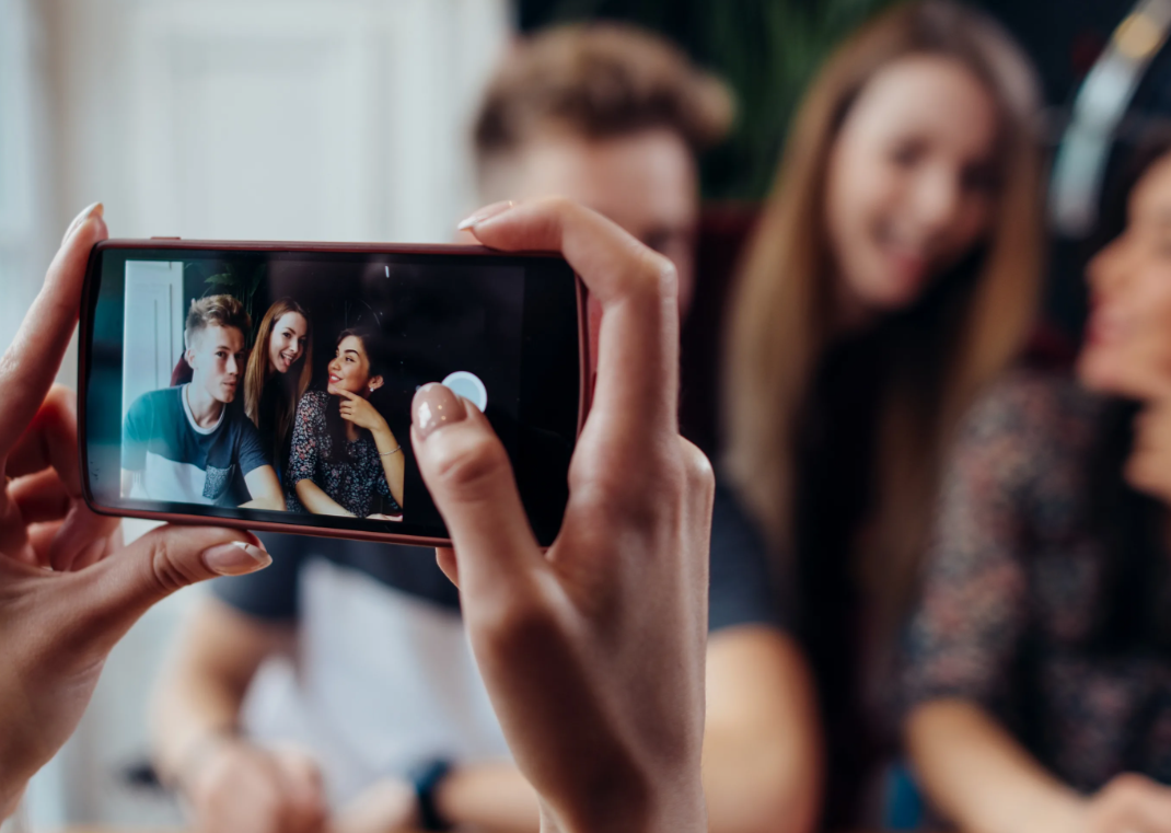 тимбилдинг, корпоративная картина, выездное мероприятие, художник на мероприятие, выезд москва, услуги художника, творческое мероприятие, проведение тимбилдинга, заказать тимбилдинг, выездной тимбилдинг, творчество, искусство, что такое тимбилдинг, история тимбилдинга, тимбилдинг по россии, город