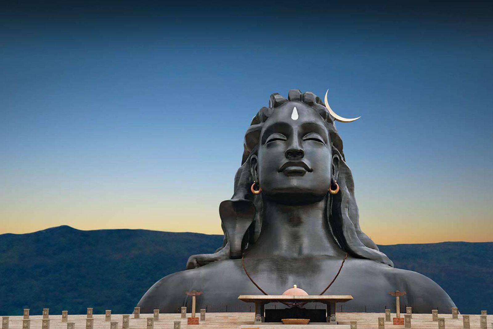Махашиваратри в 2024 году какого. Статуя Адийоги Шива. Adiyogi Shiva статуя. Статуя Шивы в Коимбаторе. Шива Махашиваратри.