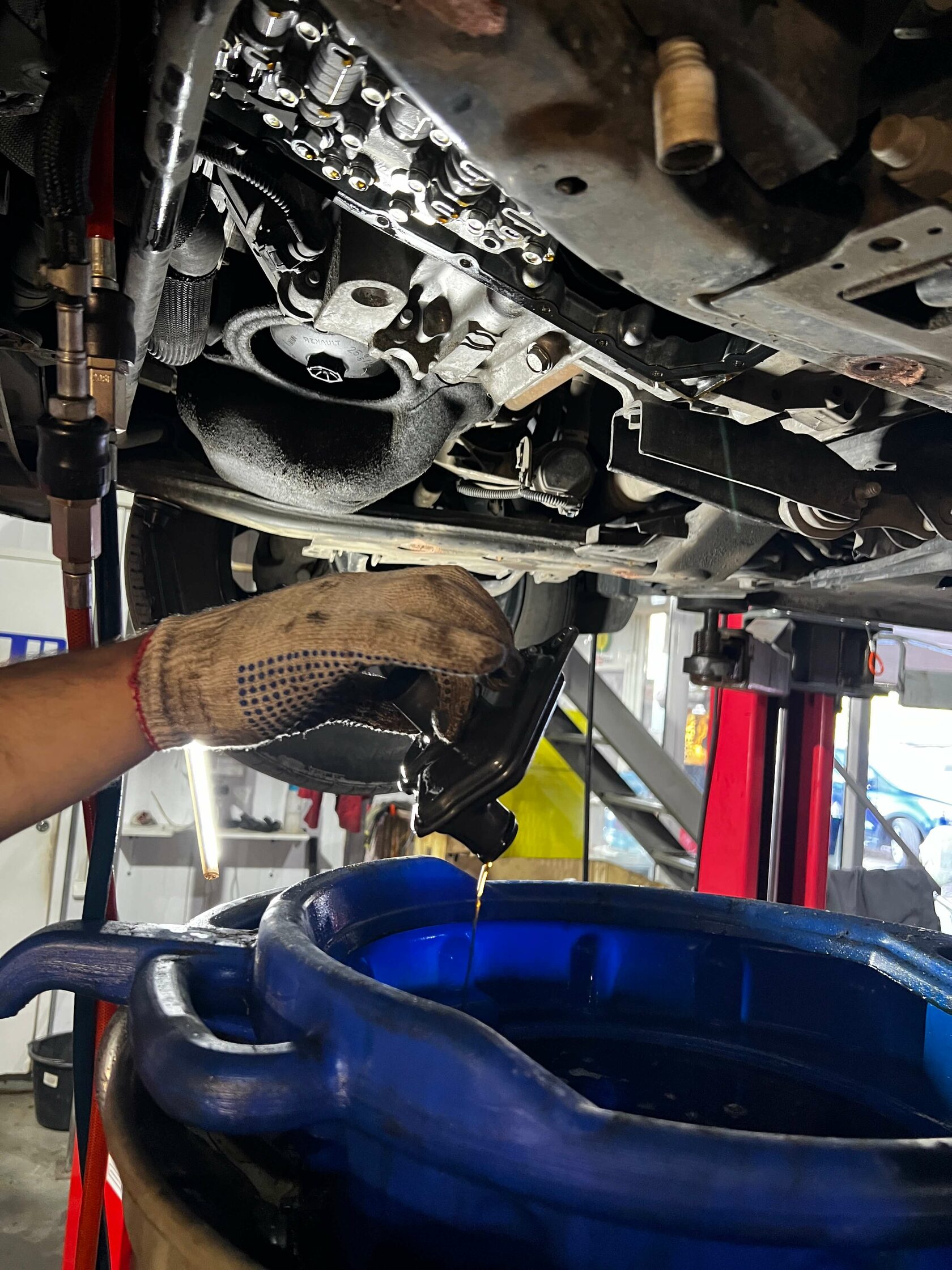 Демонтаж фильтра грубой очистки вариатора