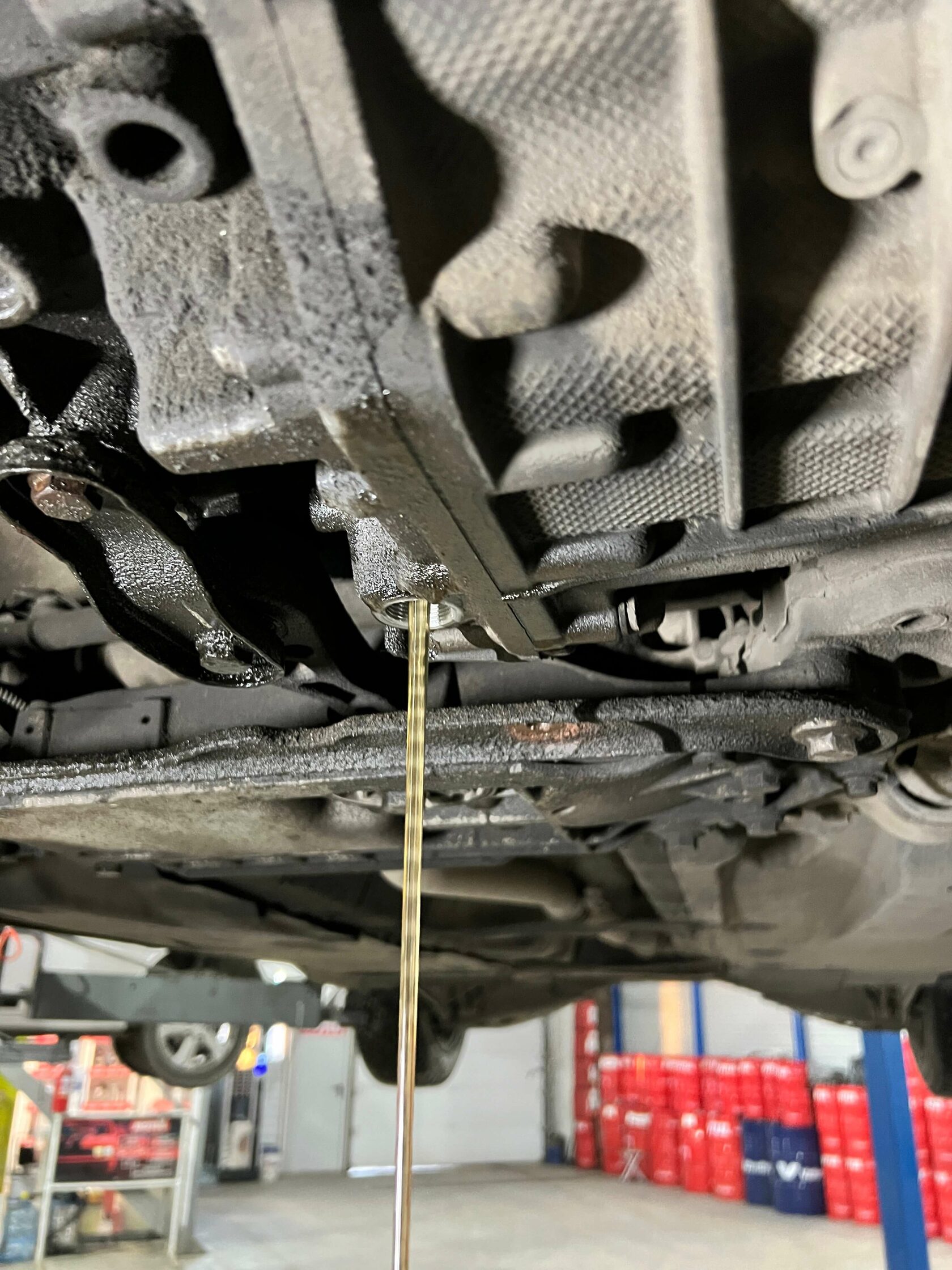 Слив масла из коробки