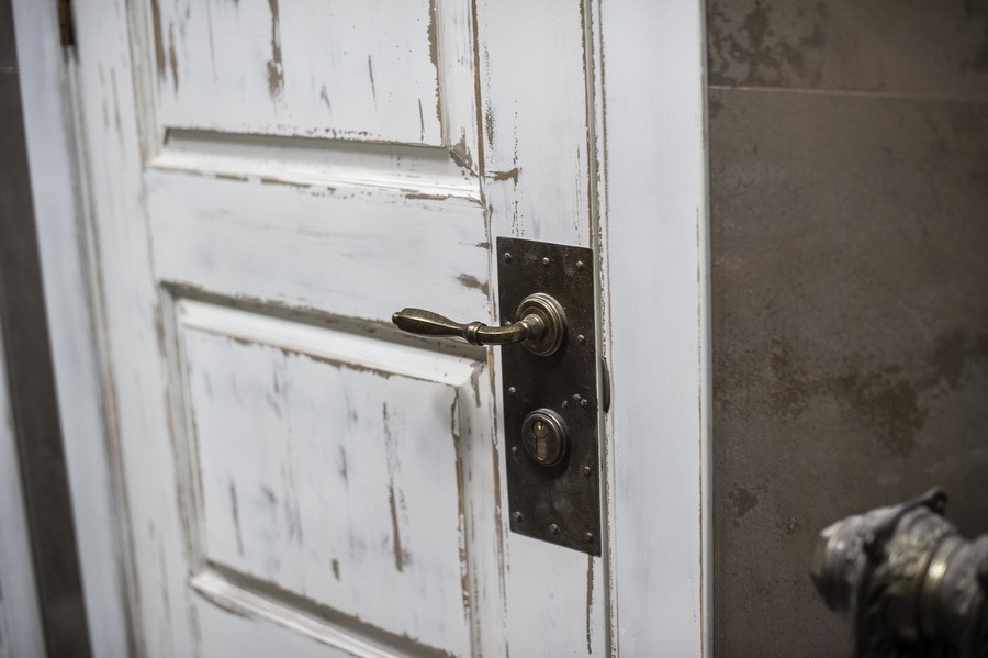 Межкомнатные распашные двери в стиле лофт Купить. Дизайн мастерская RIDS2.0