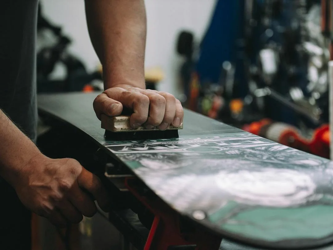 Сервис и ремонт сноубордов и лыж в Екатеринбурге