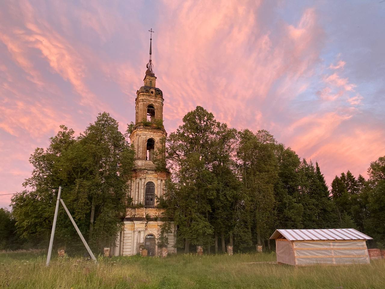 Воскресенский храм