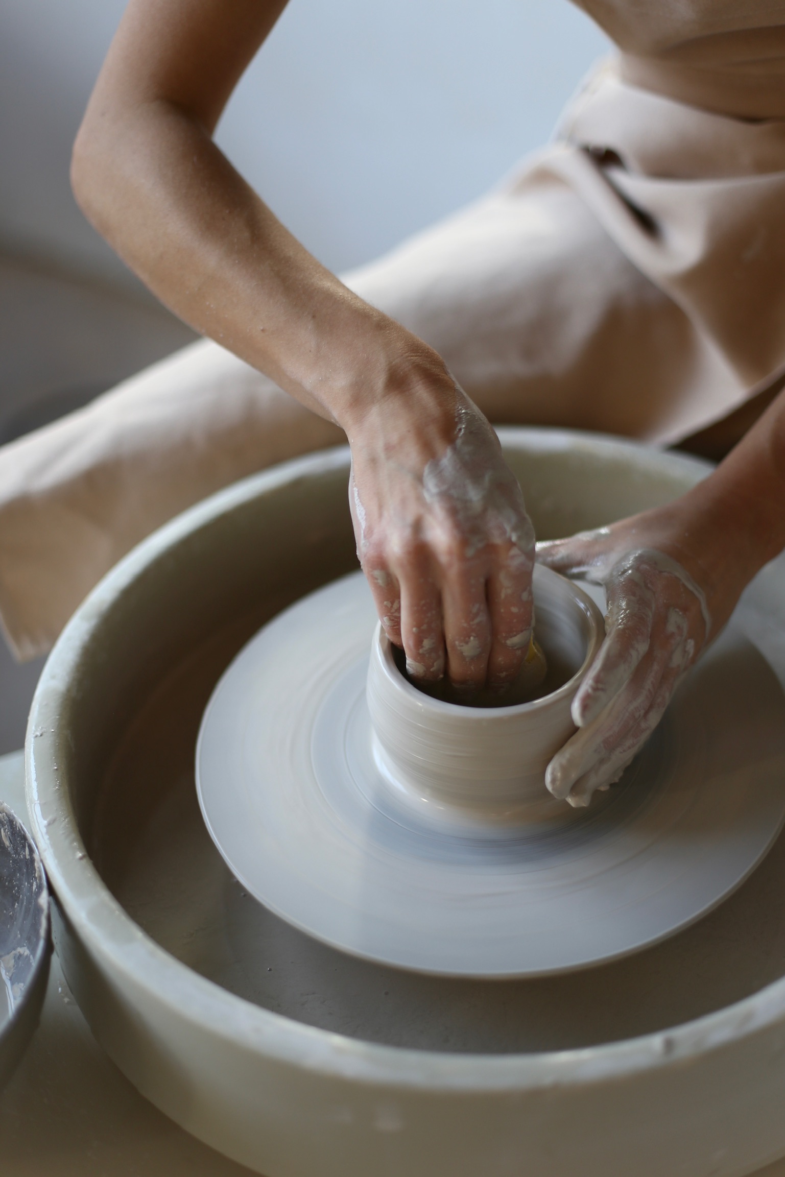 Лепка вазы из глины простым способом