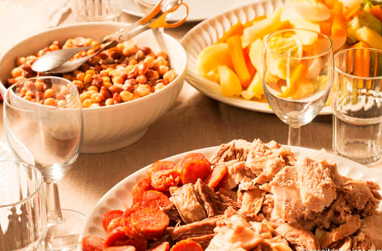 Кузиду а португеза (cozido à portuguesa) фото