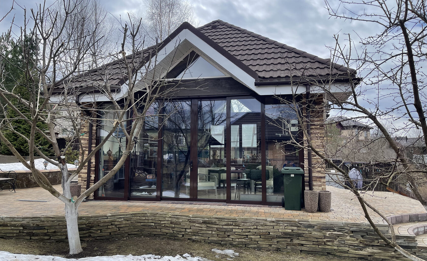 Тёплое остекление веранды