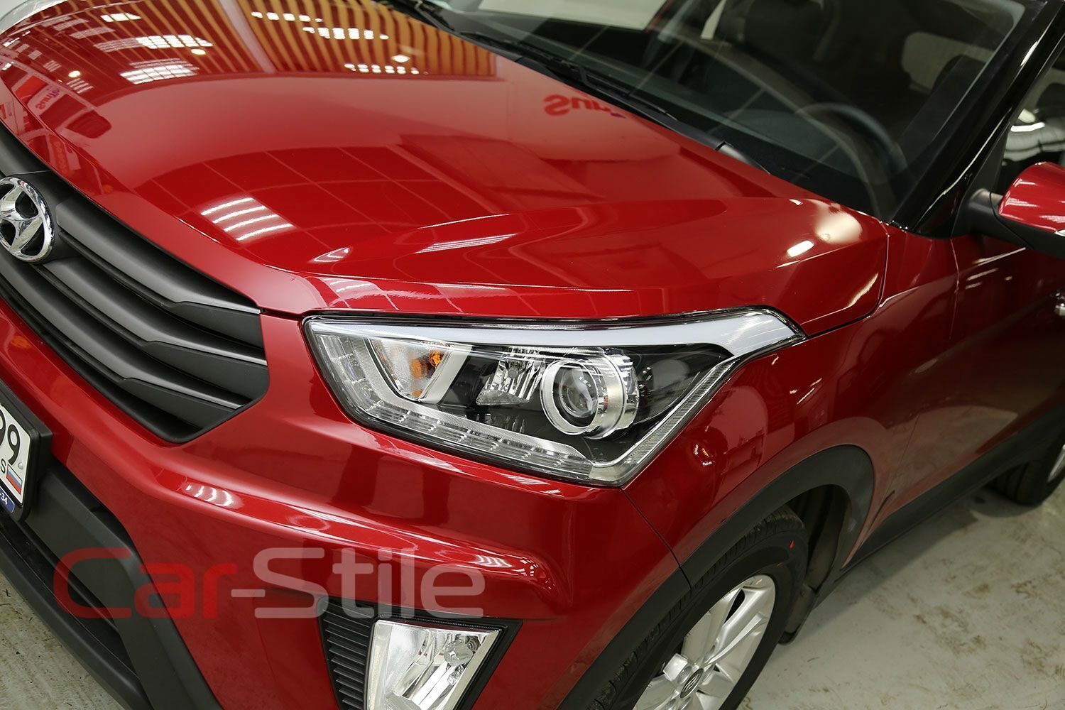 Оклейка антигравийной пленкой Suntek капота, передних фар и противотуманок  на Hyundai Creta