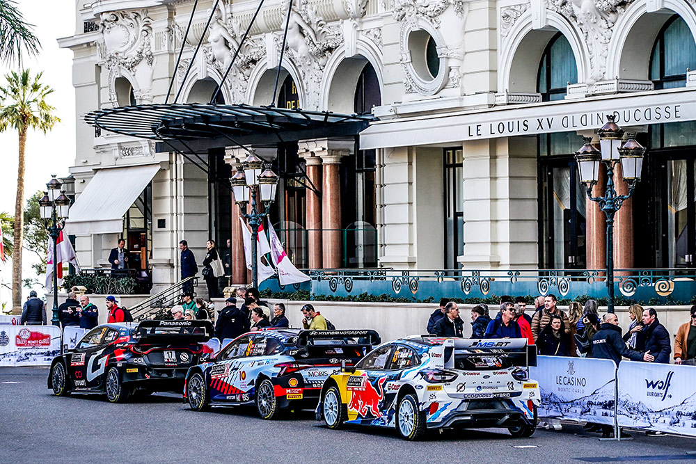 Автомобили участников чемпионата мира на Площади Казино, ралли Монте-Карло 2024