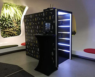 Неоновый туннель