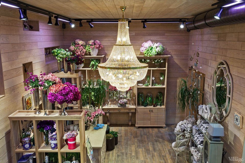 Интерьер магазина цветов и подарков (66 фото)