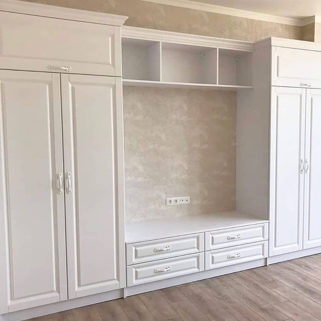 Мебель в гостиную (Стенки, шкафы) по индивидуальному заказу в СПб от ...